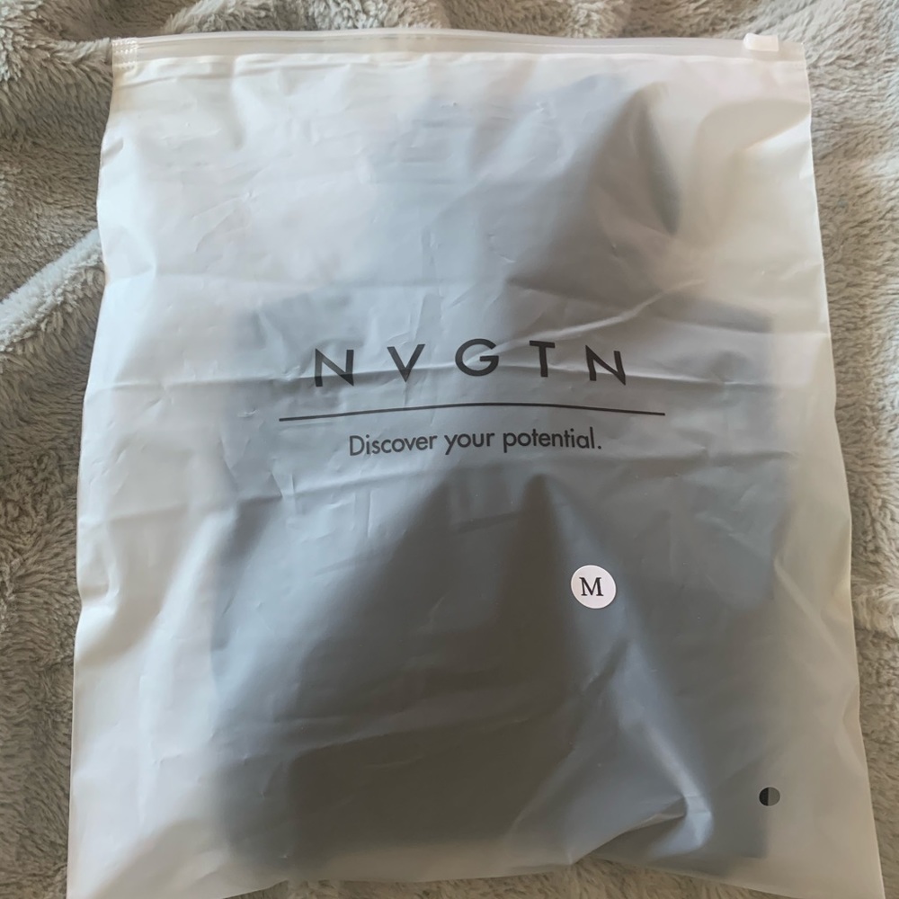 NVGTN Black Reveal Bra Size Medium